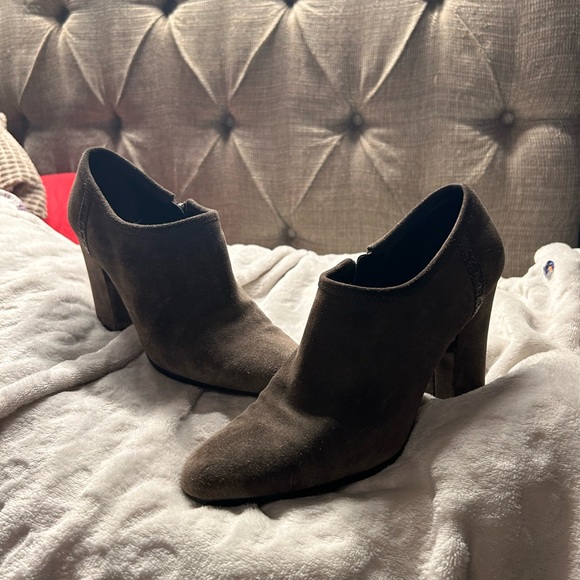 Prada Booties - Brown size 8 - Picture 3 of 3